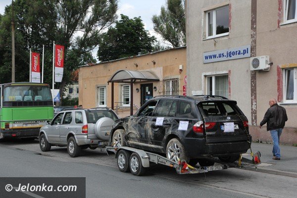 manifest-syna-samobojcy-przed-jeleniogorska-skarbowka-foto-47295