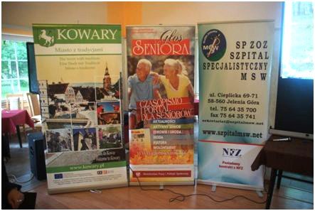seniorzy-na-akademii-w-kowarach-jutro-spiewograj-foto-47297