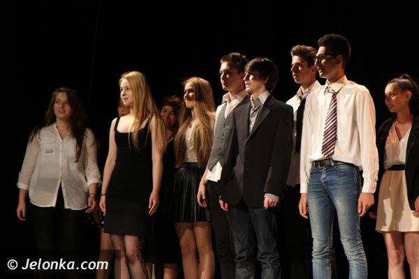 uczniowie-norwida-pozegnali-rok-szkolny-tuwimem-foto-47316