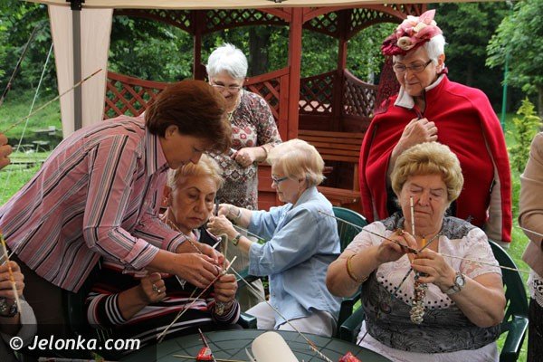 seniorzy-akademicy-w-kowarach-dzisiaj-spiewograj-foto-47317