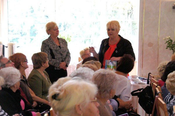 seniorzy-akademicy-w-kowarach-dzisiaj-spiewograj-foto-47317