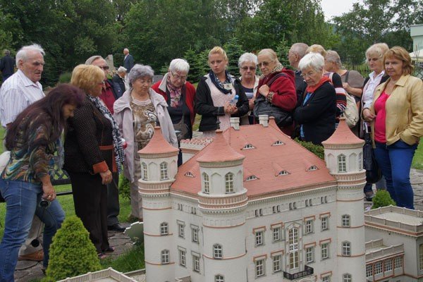 seniorzy-akademicy-w-kowarach-dzisiaj-spiewograj-foto-47317