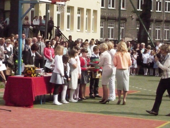 pozegnali-szkolny-rok-w-dwojce-foto-47323