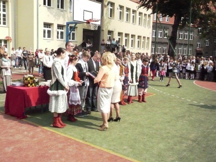 pozegnali-szkolny-rok-w-dwojce-foto-47323