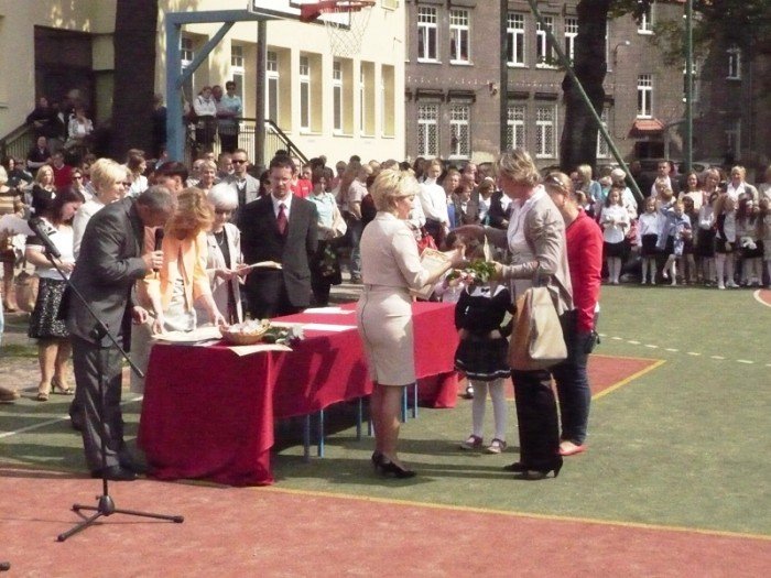 pozegnali-szkolny-rok-w-dwojce-foto-47323
