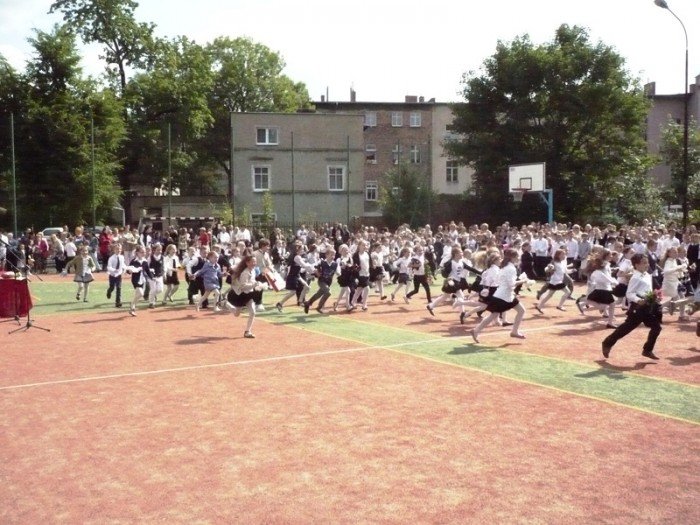 pozegnali-szkolny-rok-w-dwojce-foto-47323