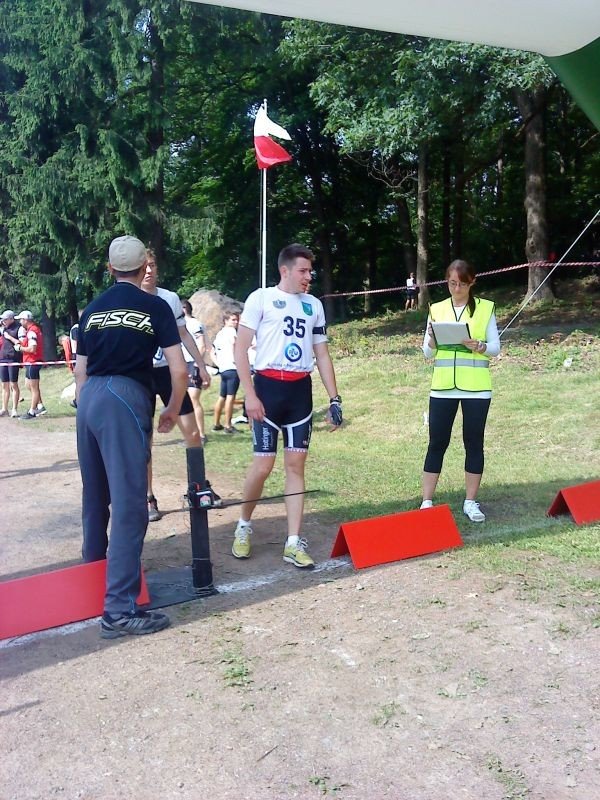 biathlonisci-rywalizuja-w-czarnym-borze-foto-47329