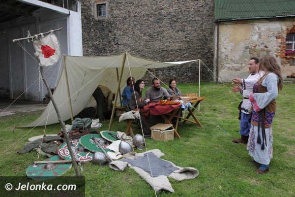 rycerskie-walki-i-zwyczaje-w-siedlecinie-foto-47330