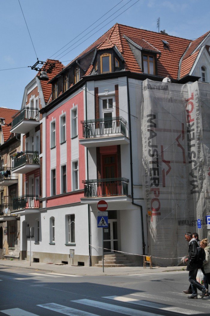 kolejne-kamienice-odzyskuja-dawne-piekno-foto-47363