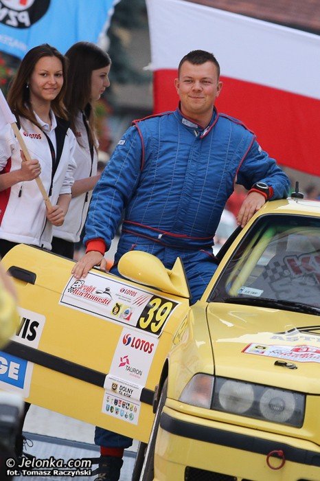 pokazali-sie-kibicom-na-placu-piastowskim-foto-47419