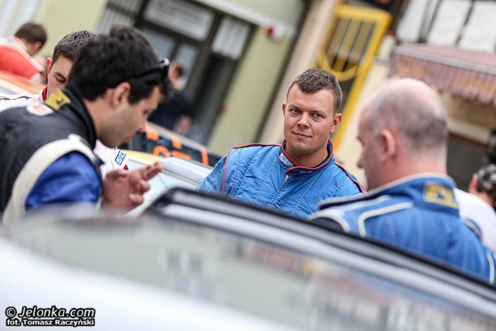 pokazali-sie-kibicom-na-placu-piastowskim-foto-47419