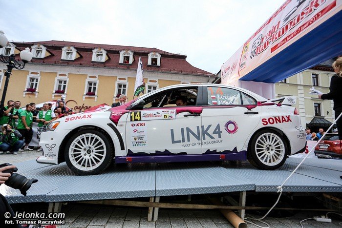 pokazali-sie-kibicom-na-placu-piastowskim-foto-47419