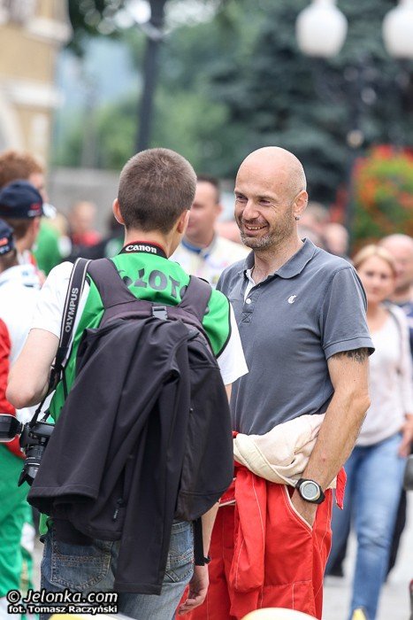 pokazali-sie-kibicom-na-placu-piastowskim-foto-47419