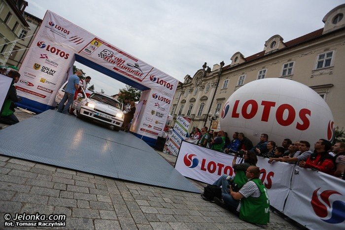 pokazali-sie-kibicom-na-placu-piastowskim-foto-47419