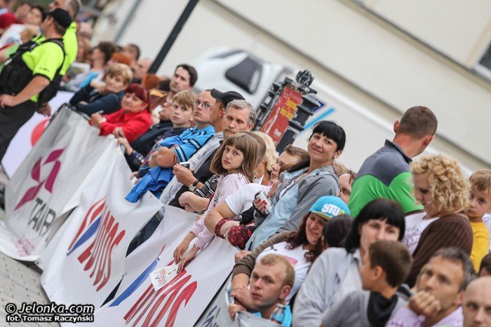 pokazali-sie-kibicom-na-placu-piastowskim-foto-47419