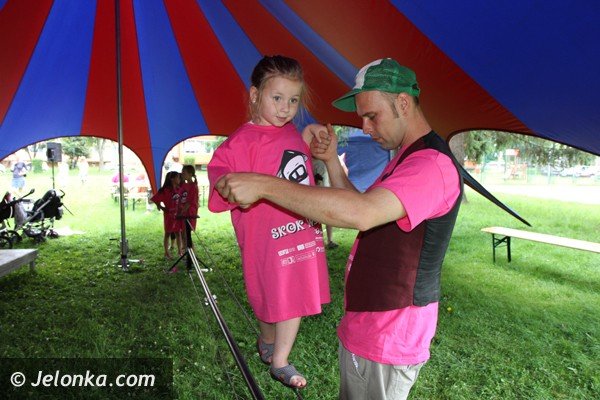 skok-w-blok-robi-furore-wsrod-dzieci-foto-47455