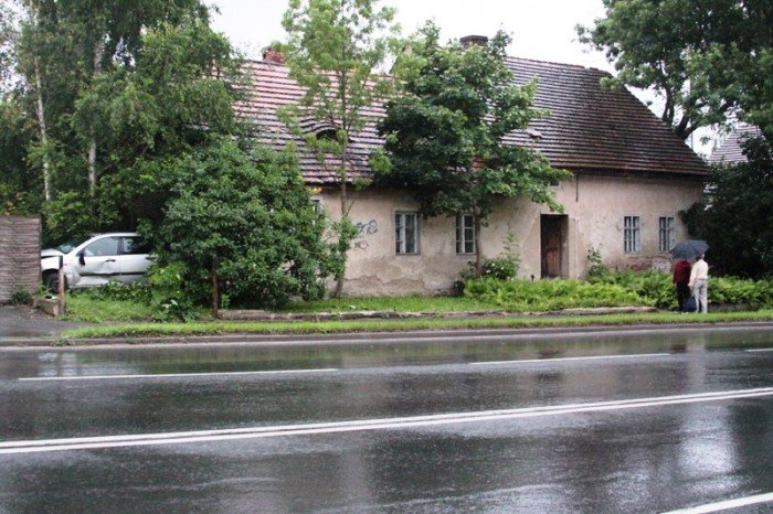fordem-w-budynek-przy-ul-wolnosci-foto-47510