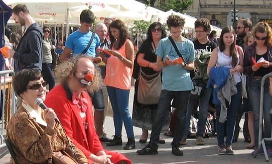 spotkanie-z-nasza-cesarzowa-teatrow-ulicznych-w-krakowie-foto-47522