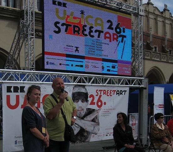 spotkanie-z-nasza-cesarzowa-teatrow-ulicznych-w-krakowie-foto-47522
