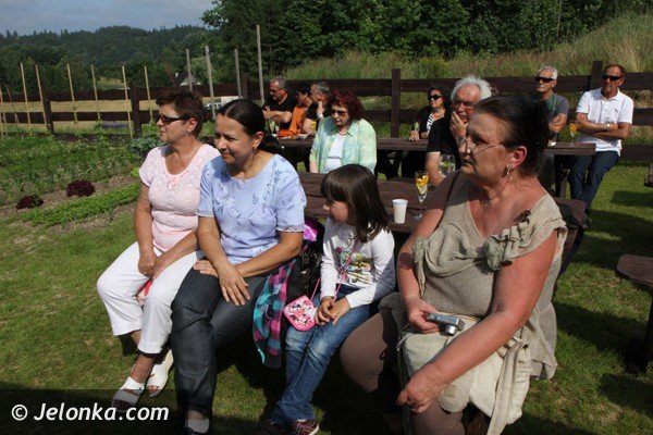 na-muzycznej-farmie-gra-alexander-dubach-foto-47535