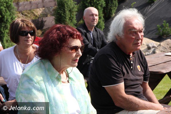 na-muzycznej-farmie-gra-alexander-dubach-foto-47535