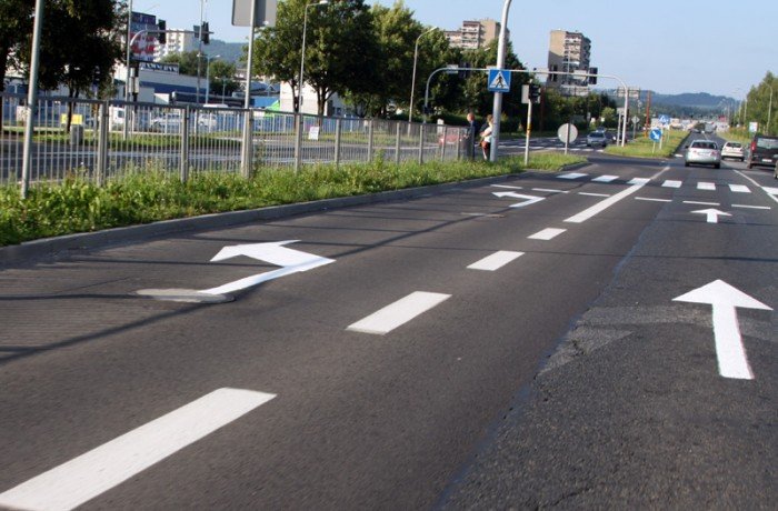 W minioną niedzielę pracownicy malowali pasy m.in. na najbardziej ruchliwej al. Jana Pawła II