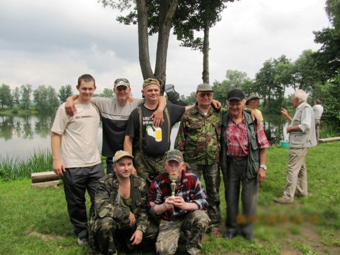 wedkowali-i-dobrze-sie-bawili-nad-cegielnia-foto-47592