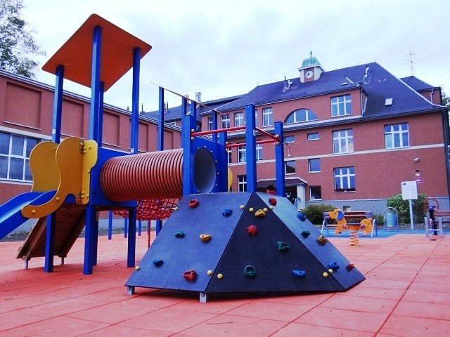 kolejne-dwa-place-zabaw-dla-szko-foto-47624
