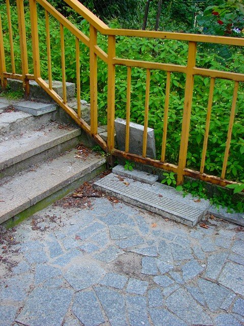 turysta-szlak-papieski-jest-zaniedbany-foto-47659