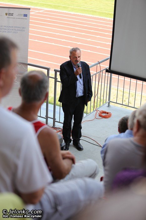 stadion-przy-zotniczej-gotowy-prezydent-obrazony-przez-dziaacza-foto-47718