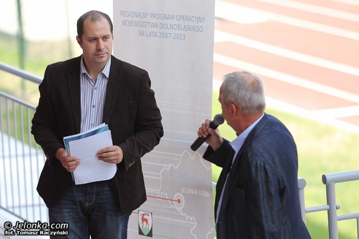 stadion-przy-zotniczej-gotowy-prezydent-obrazony-przez-dziaacza-foto-47718
