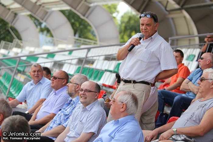 stadion-przy-zotniczej-gotowy-prezydent-obrazony-przez-dziaacza-foto-47718