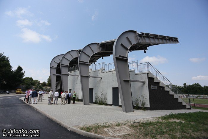stadion-przy-zotniczej-gotowy-prezydent-obrazony-przez-dziaacza-foto-47718