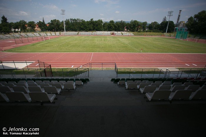 stadion-przy-zotniczej-gotowy-prezydent-obrazony-przez-dziaacza-foto-47718