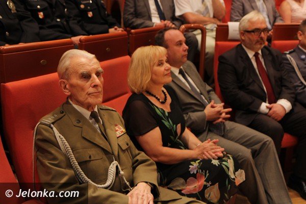 swieto-policji-z-awansami-i-odznaczeniami-foto-47754