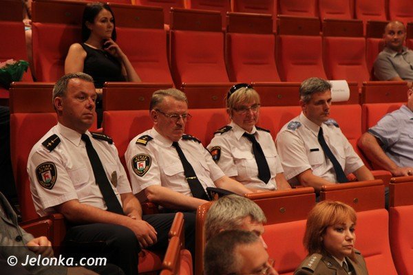 swieto-policji-z-awansami-i-odznaczeniami-foto-47754