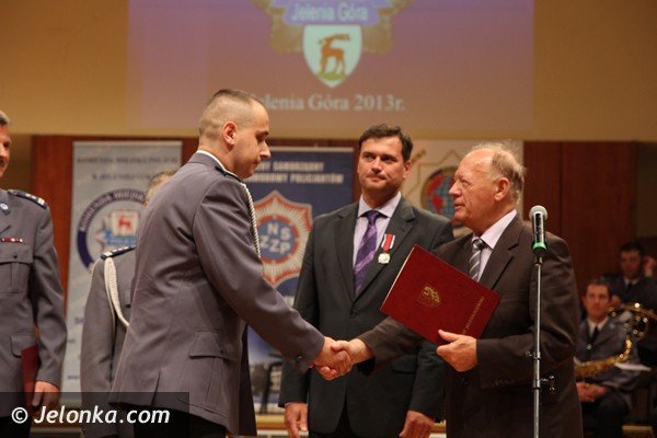 swieto-policji-z-awansami-i-odznaczeniami-foto-47754