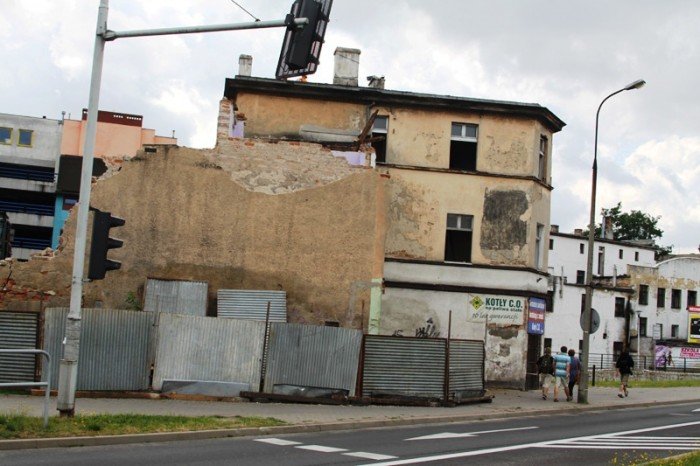 rudera-w-centrum-przestanie-straszyc-foto-47759