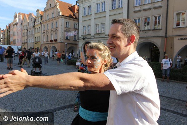 najazd-artystow-ulicy-na-plac-ratuszowy-foto-47771