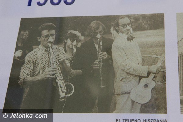 historia-festiwalu-teatrow-ulicznych-w-galerii-mrocznej-foto-47785