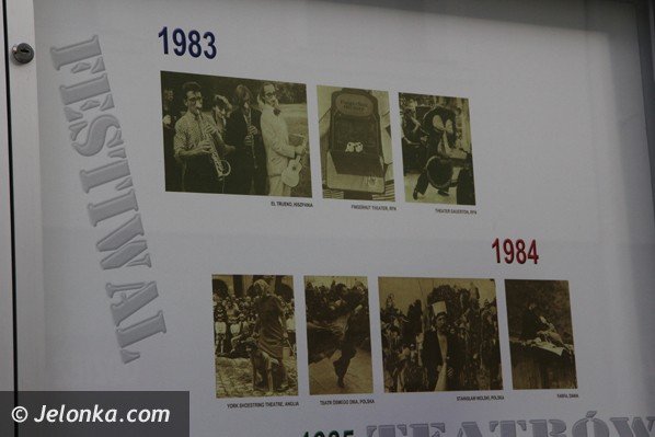 historia-festiwalu-teatrow-ulicznych-w-galerii-mrocznej-foto-47785