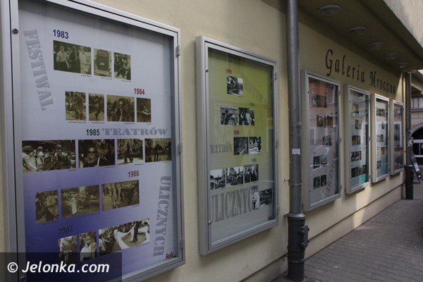 historia-festiwalu-teatrow-ulicznych-w-galerii-mrocznej-foto-47785