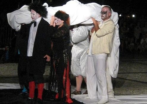 teatry-pod-pogodnym-niebem-bez-biletu-foto-47791