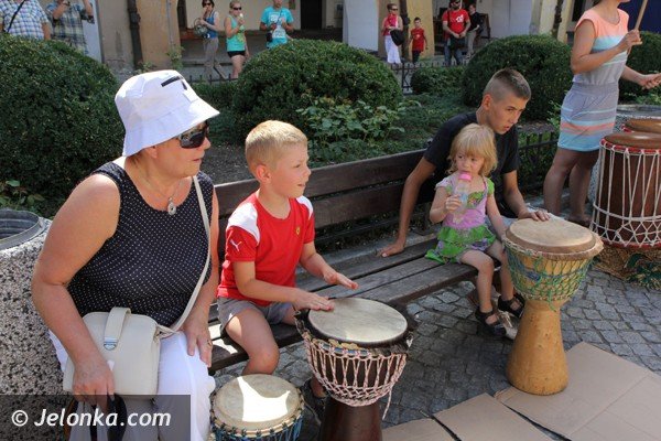 teatry-pod-pogodnym-niebem-bez-biletu-foto-47791