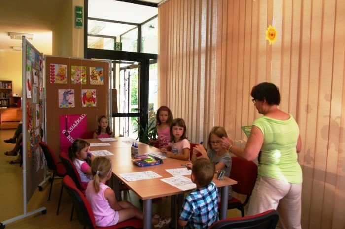 ocal-planete-czyli-ekozabawy-w-ksiaznicy-foto-47793