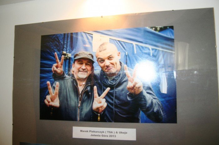 za-kulisami-ciezkiego-brzmienia-wernisaz-rafaa-kotylaka-foto-47795