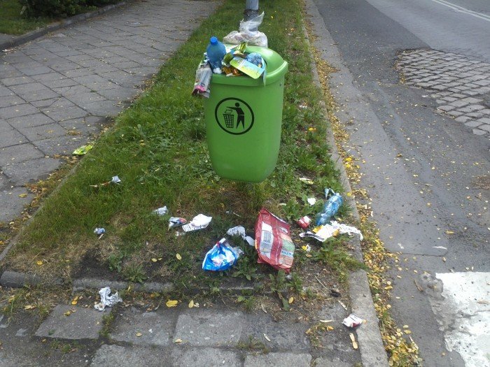 czytelnik-taki-widok-to-wstyd-foto-47804