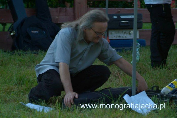 szyszak-zagra-dla-monografii-dworu-czarne-foto-47820