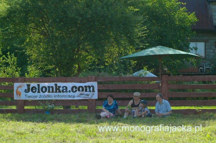 szyszak-zagra-dla-monografii-dworu-czarne-foto-47820