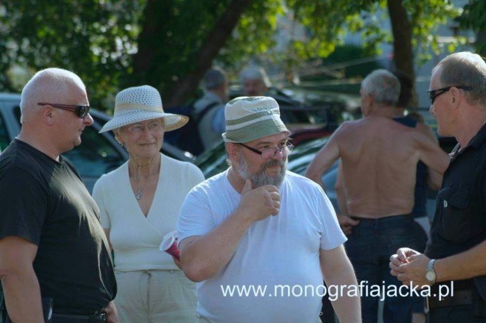 szyszak-zagra-dla-monografii-dworu-czarne-foto-47820